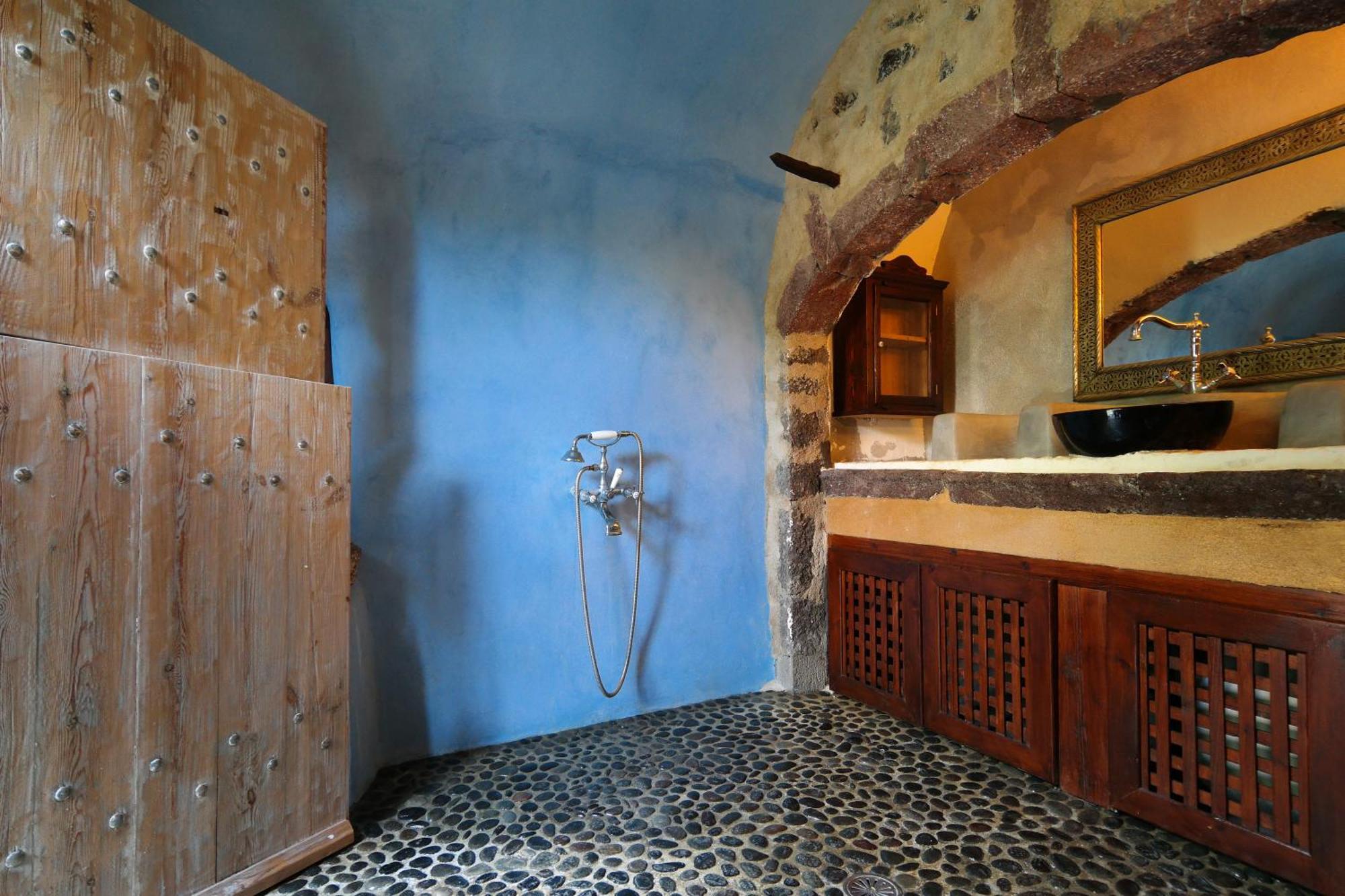 Ducato Wine 4* Megalochori (Santorini)