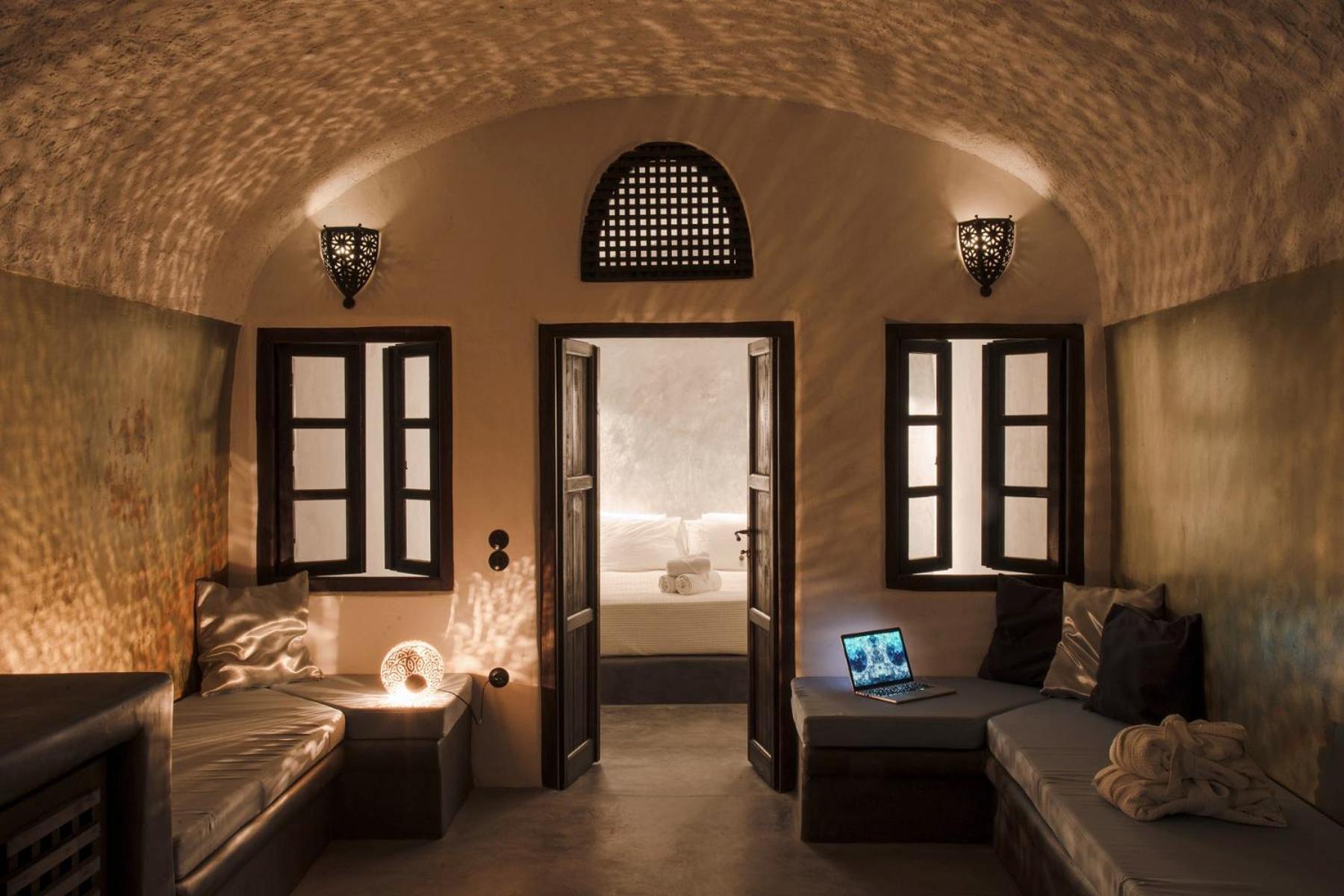 Ducato Wine 4* Megalochori (Santorini)